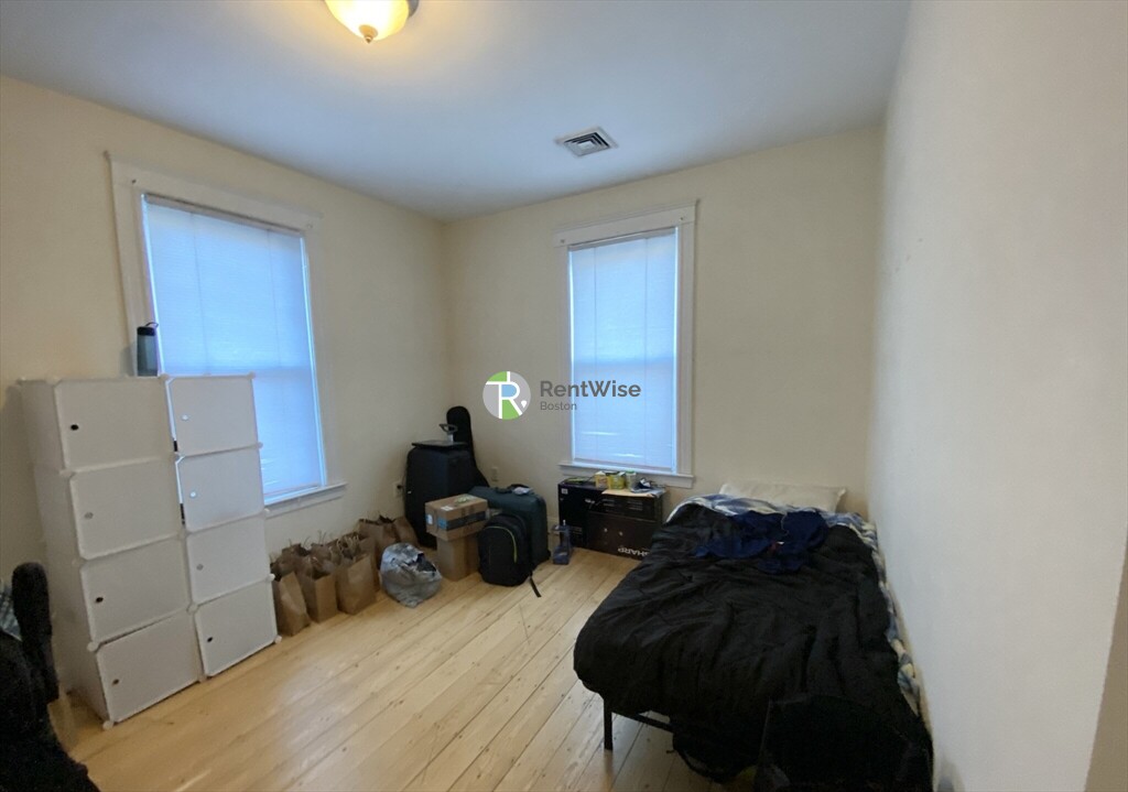 Photo of 37 Hillside Street