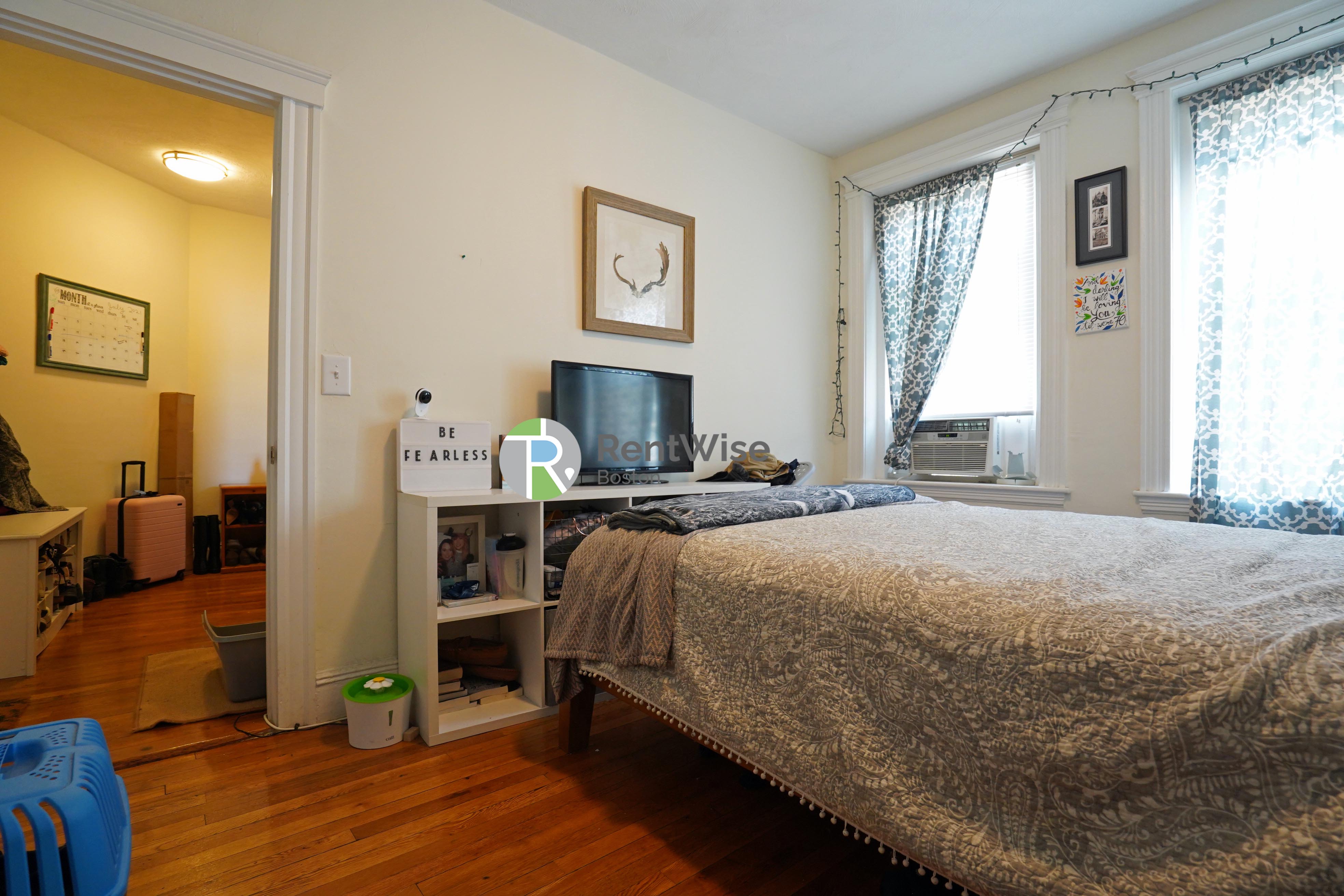 Photo of 82 Brainerd Rd