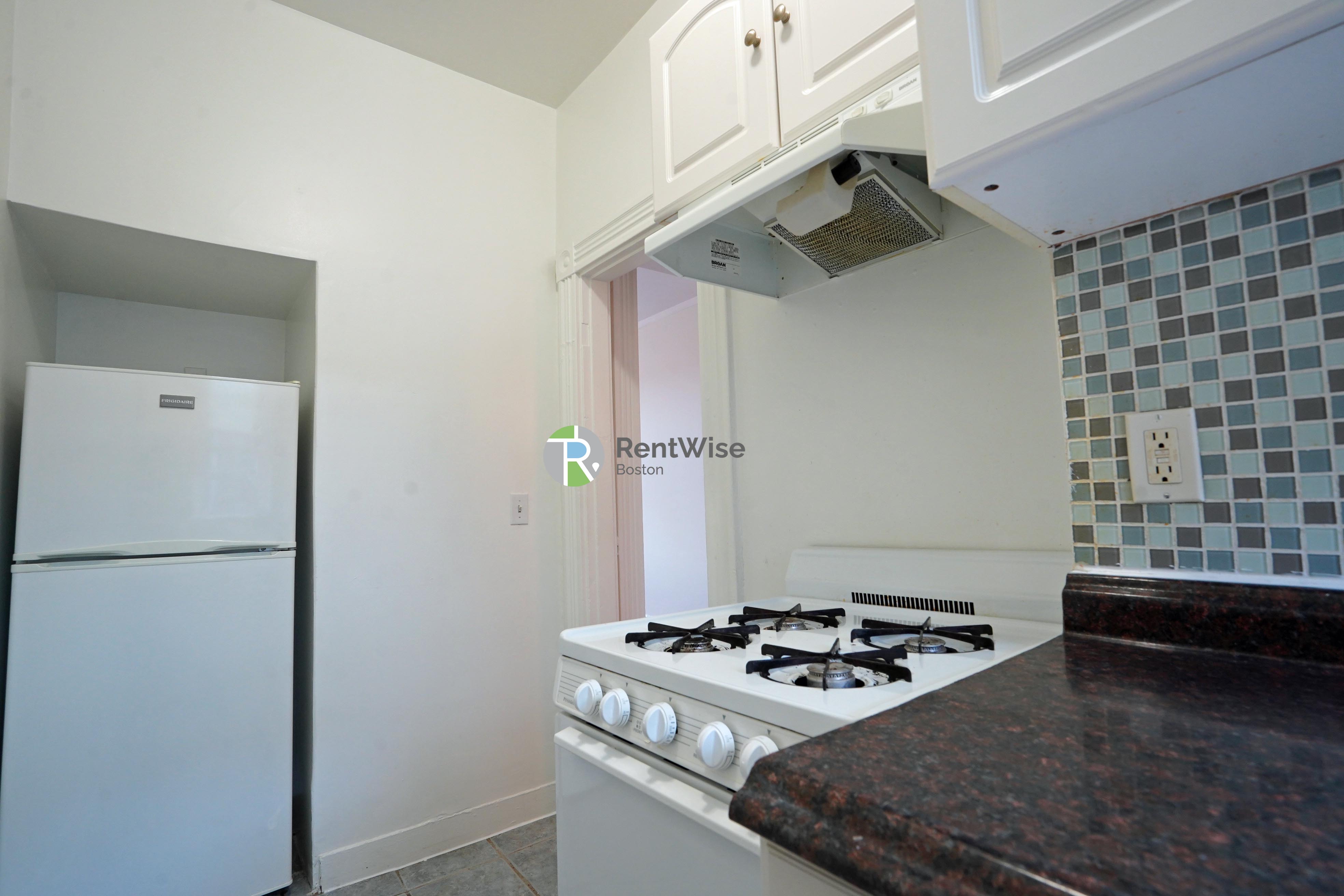 Photo of 1302 Commonwealth Ave