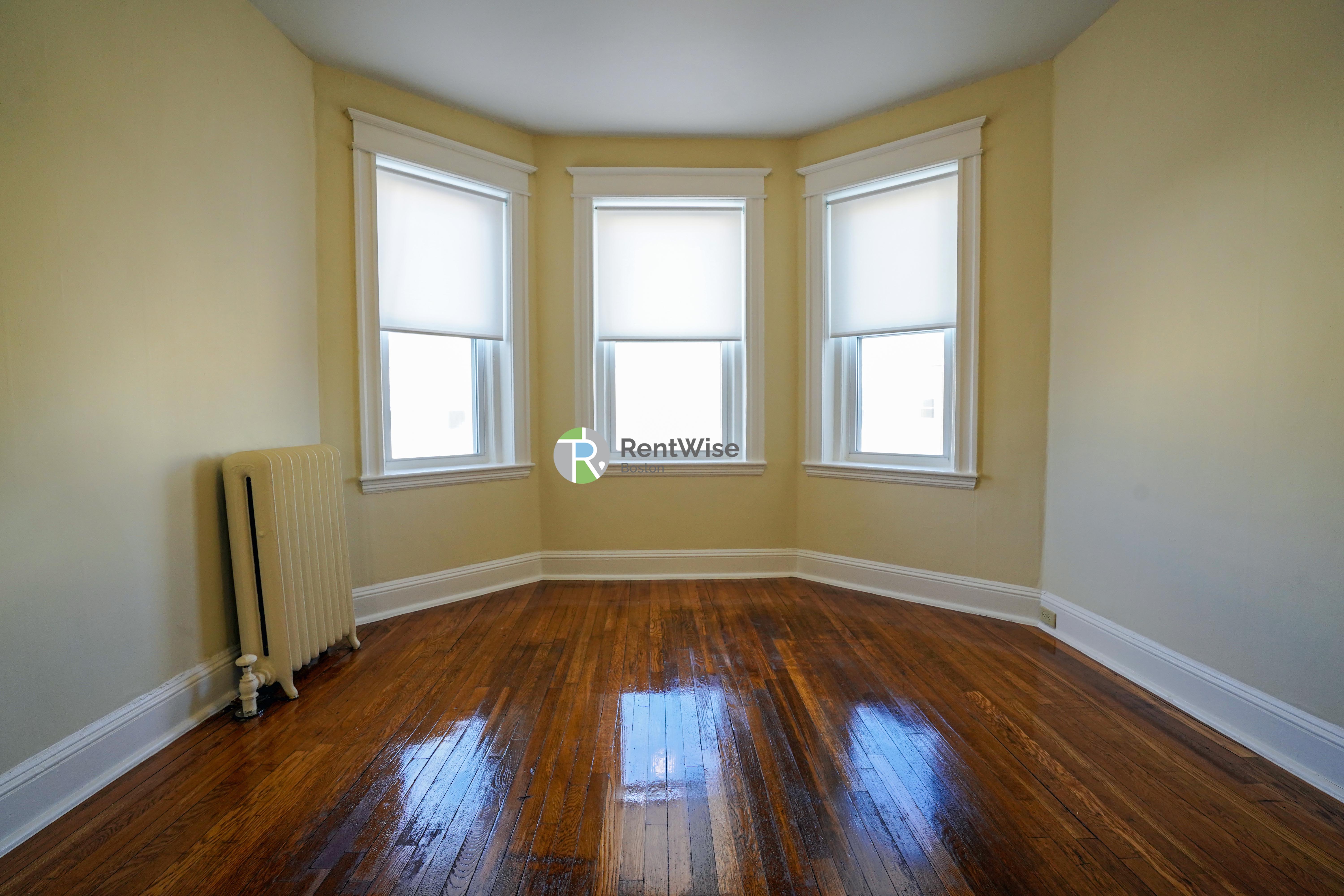 Photo of 221 Kelton Street
