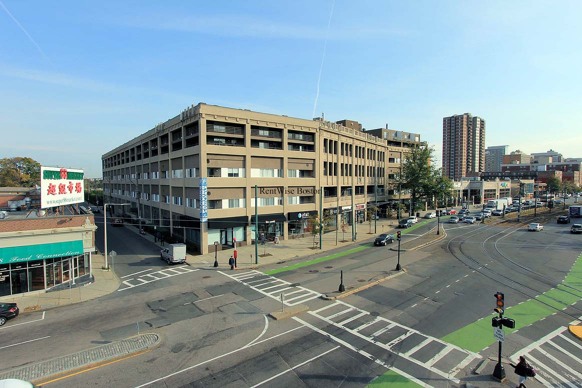 Photo of 1079 Commonwealth Ave (The Atrium)