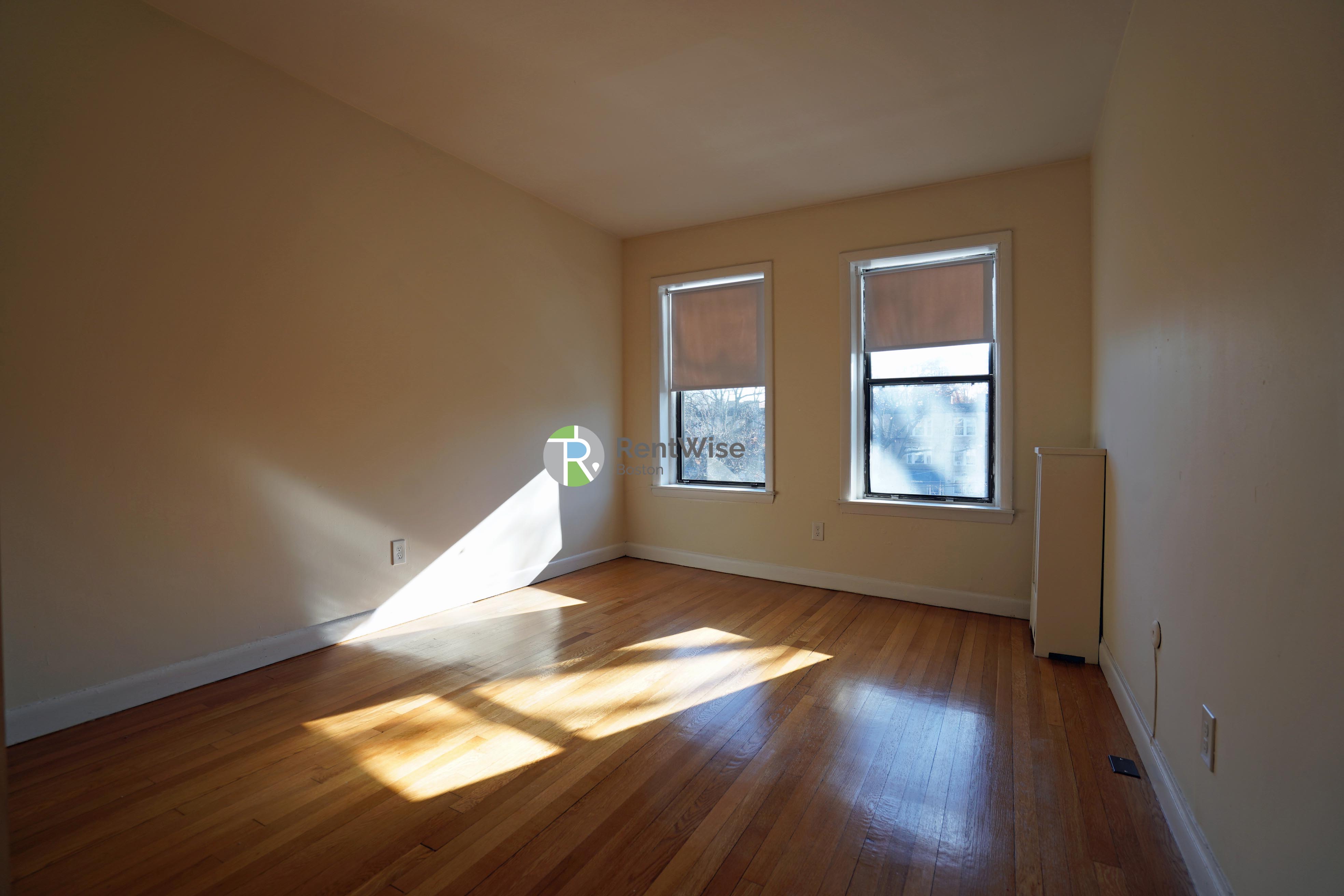 Photo of 1131 Commonwealth Avenue