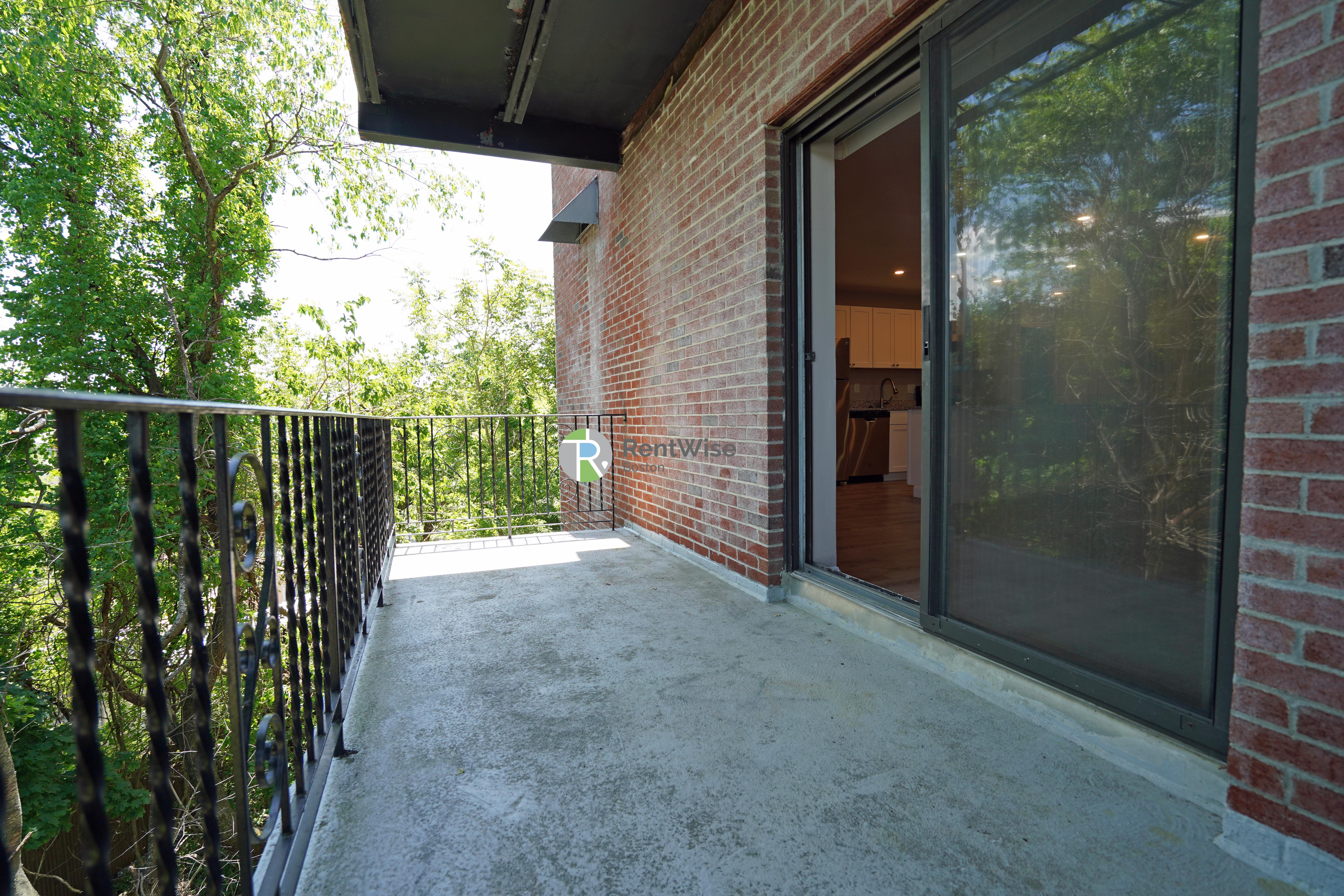 Photo of 404 Langley Road